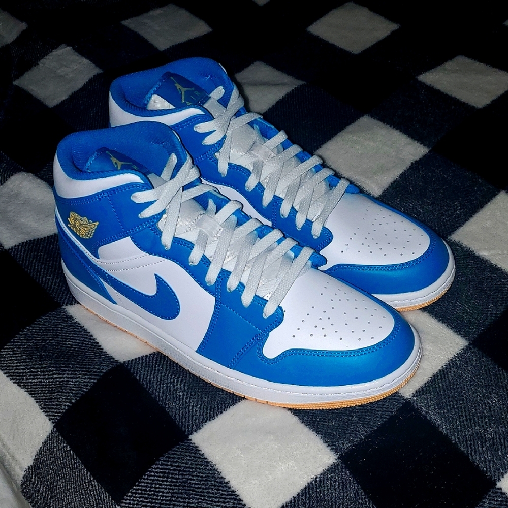 Nike Air Jordan Mid Royal Blue White Sneakers